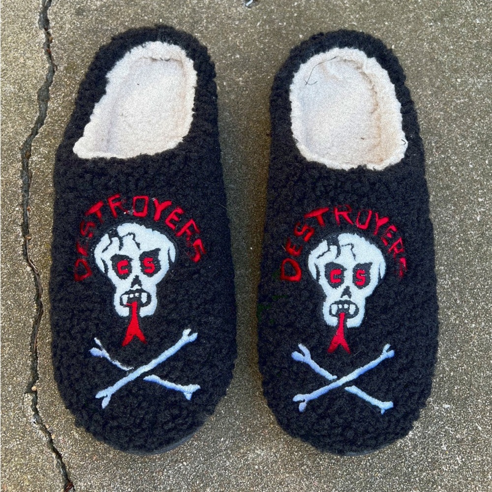 Cheatin Snakes Destroyers Cabin Slippers